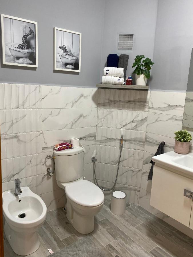 Appartement Moderne Et Spacieux Au Coeur De Tanger Exterior foto